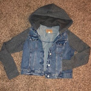 Hollister Jean jacket with sweatshirt sleeves